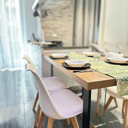דירה House